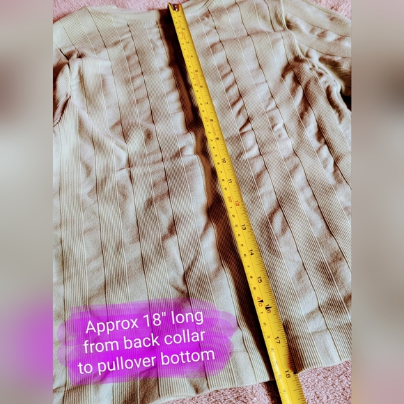 Ardene size Medium NWT sage green long sleeve crop style t shirt pullover - Picture 8 of 9